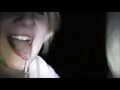 Se porno barbert fitte online trekker den blonde i trapperommet